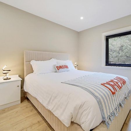Rockstown Seaview Lodge Apartment 'Sleeping 4 Guests' מראה חיצוני תמונה