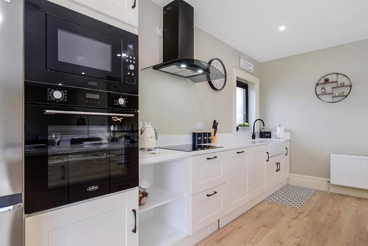 Rockstown Seaview Lodge Apartment 'Sleeping 4 Guests' מראה חיצוני תמונה