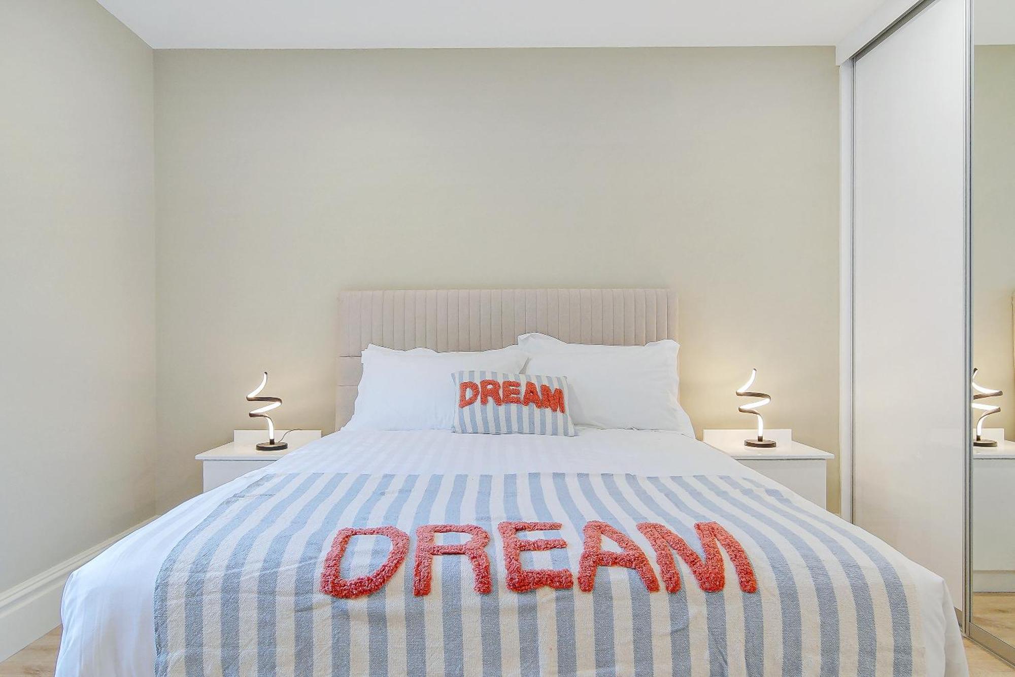 Rockstown Seaview Lodge Apartment 'Sleeping 4 Guests' מראה חיצוני תמונה